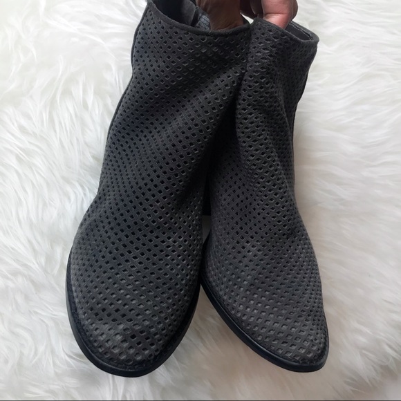 Steve Madden Rumble Perforated Booties Gray Size 8 - Picture 3 of 6